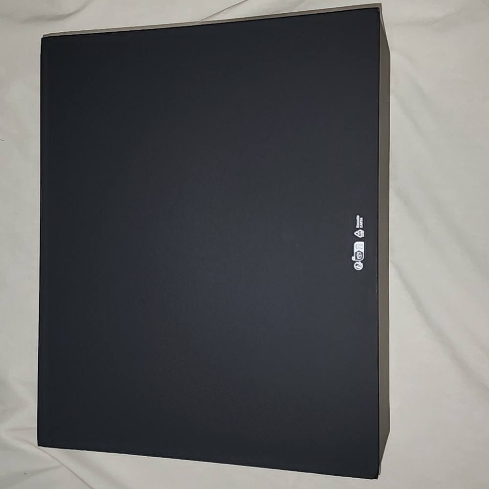 CHANEL Elegant Black Packaging Set - Picture 6 of 15